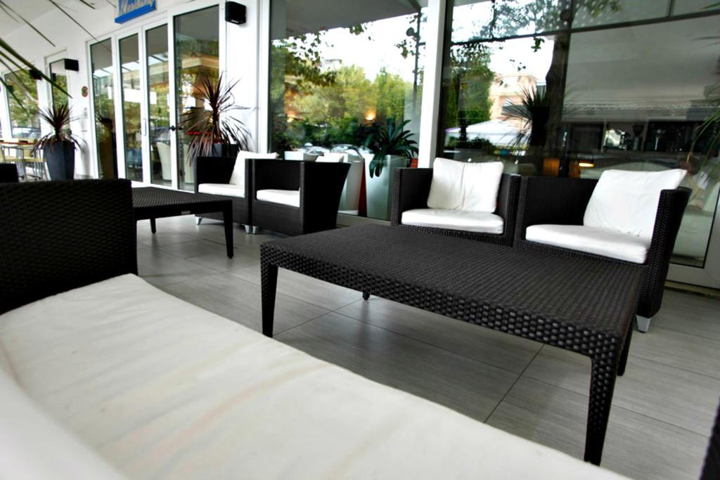 Hotel Marebello Rímini Exterior foto